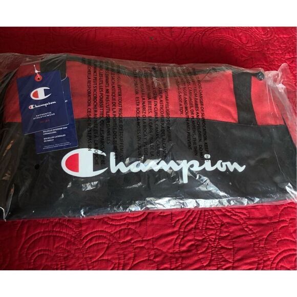 CHAMPION - NWT "Prologue" Duffel Bag w/Adjustable Shoulder Strap - Picture 3 of 8